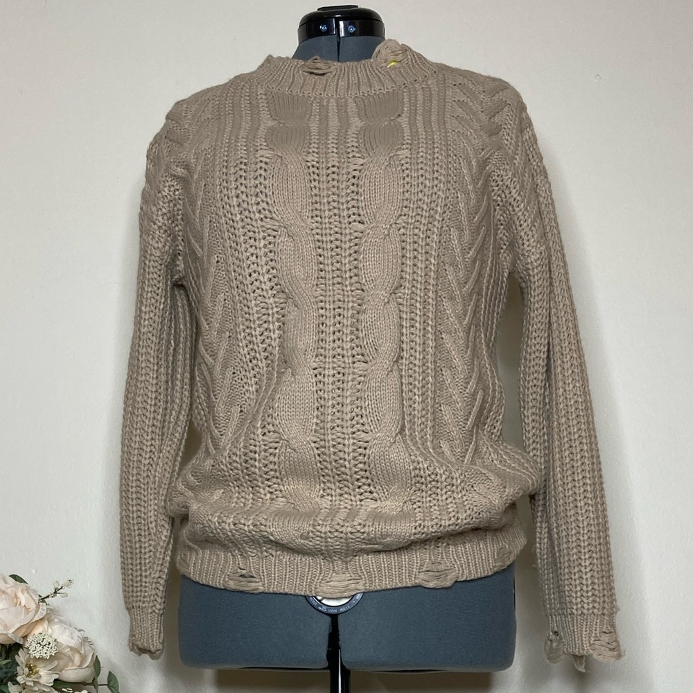 NWOT Size Medium Women’s Distressed Frayed Dreamers Sweater Cozy Cute Unique